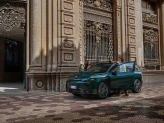 9ab79c40-272f-4e63-9b32-4866db011194